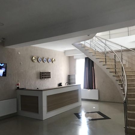 Kmg Hotel Khashuri Exterior foto
